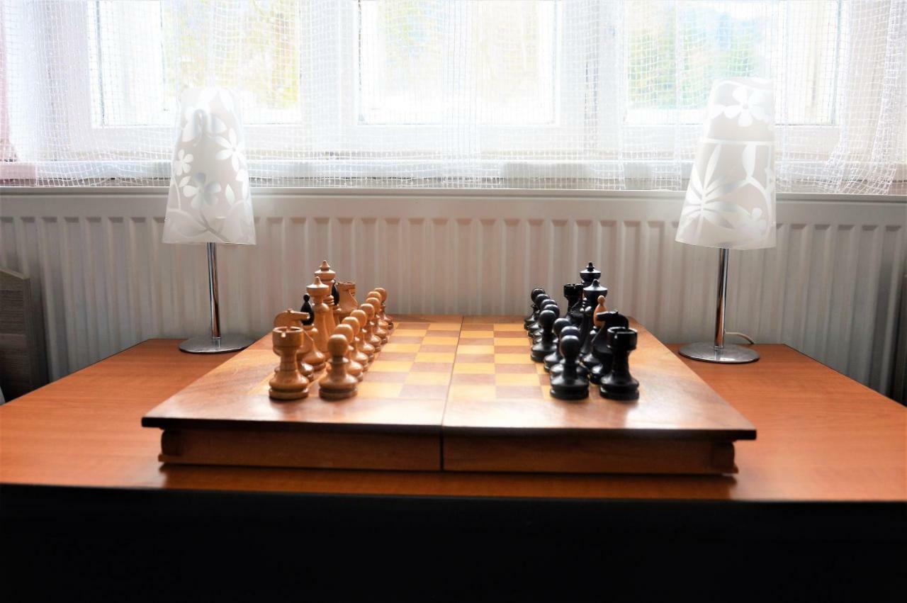 Chalupa Hutisko Buitenkant foto